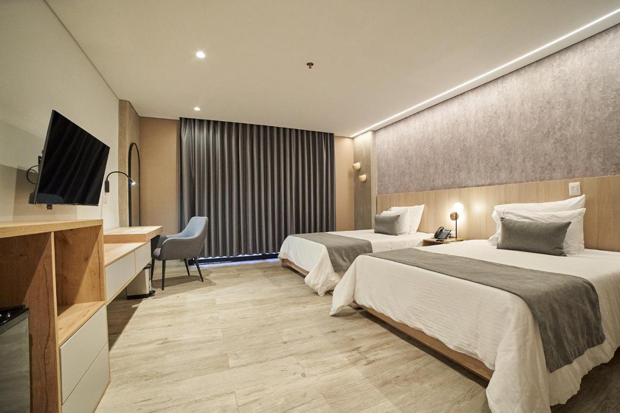 Eutopiq Hotel 麦德林 外观 照片