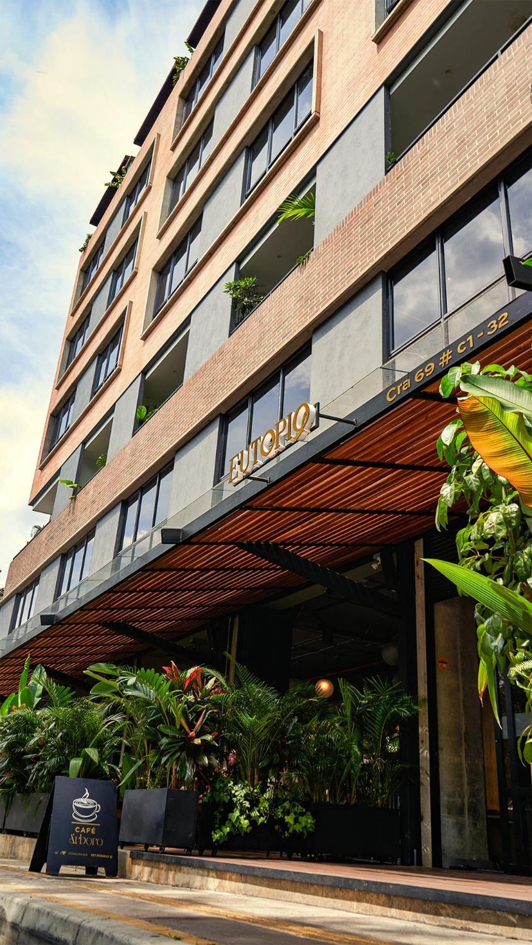 Eutopiq Hotel 麦德林 外观 照片