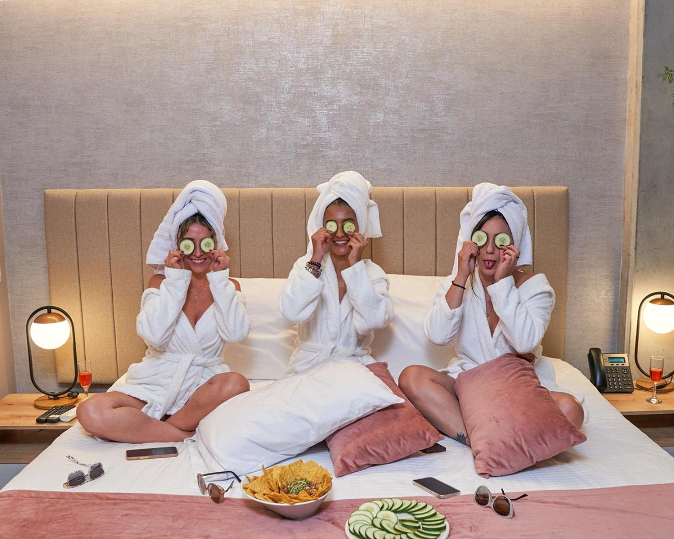 Eutopiq Hotel 麦德林 外观 照片