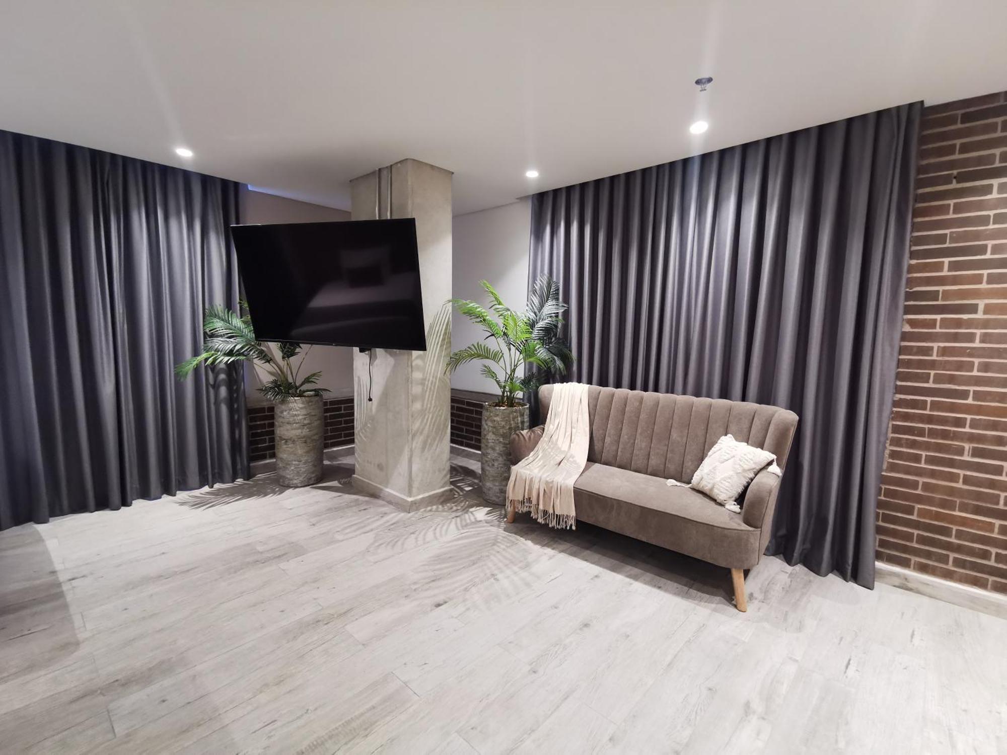 Eutopiq Hotel 麦德林 外观 照片